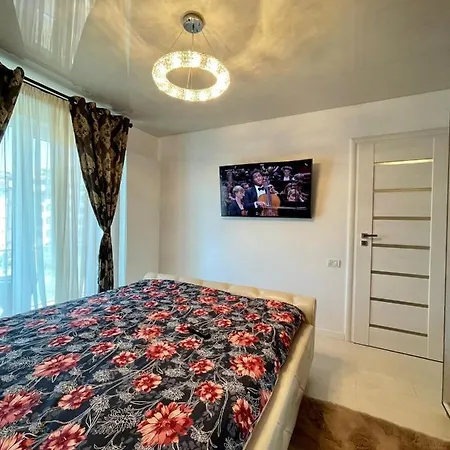 Ademi Apartment