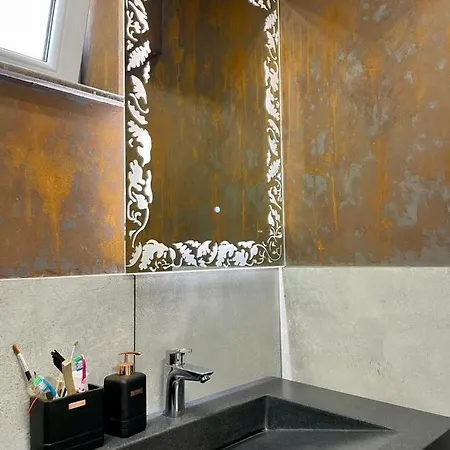 Apartment Ademi *